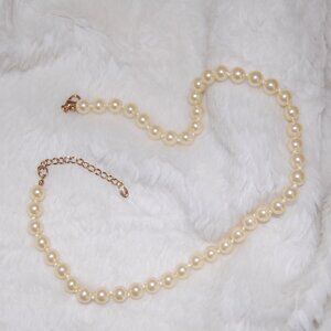 NWOT Vintage 1999 Monet Mother of Pearl Necklace, 15"-17" Long